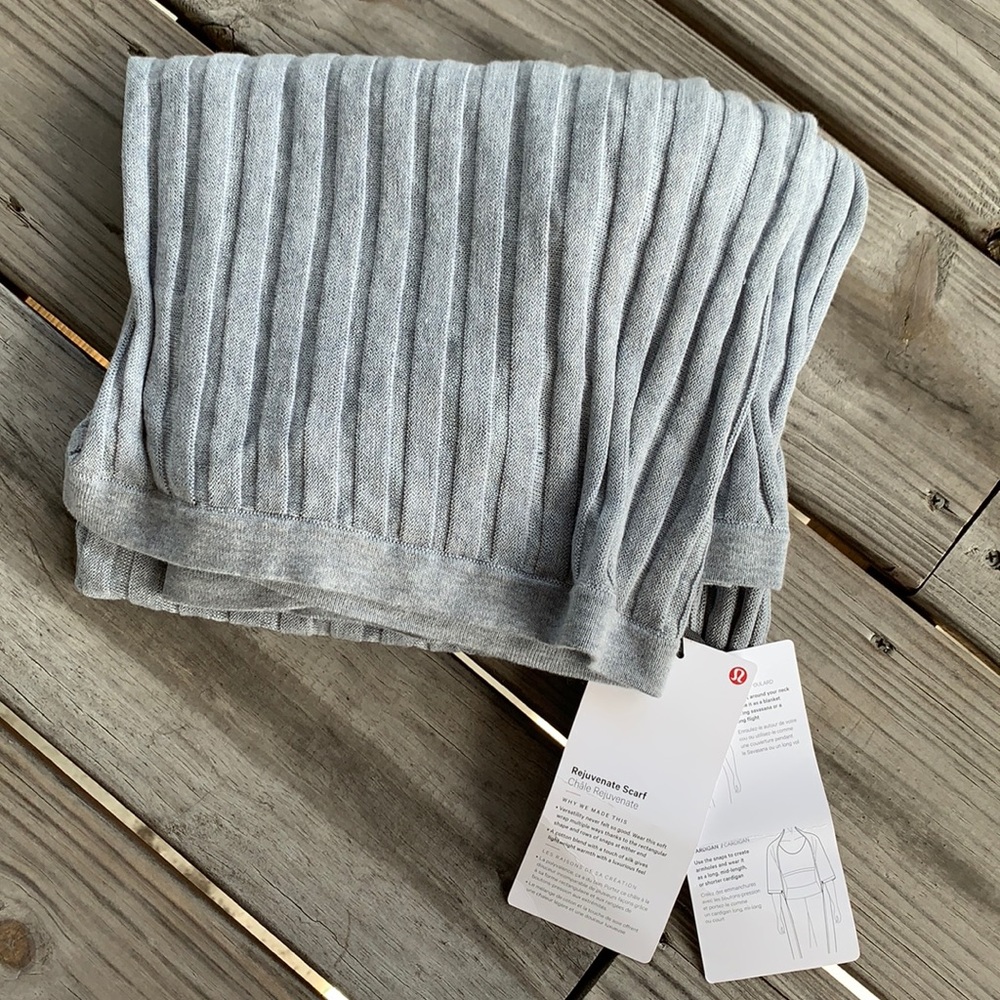 Lululemon Rejuvenate Scarf/Wrap - Picture 5 of 10